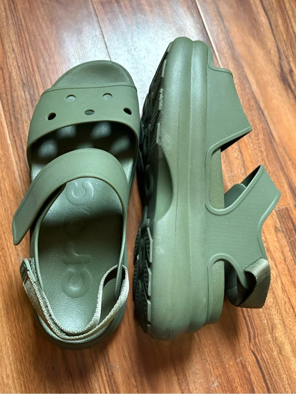 CROCS strap soho